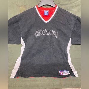 Vintage x NBA 90’s Chicago Bulls Champion Shooting Shirt Youth XL- 18-20